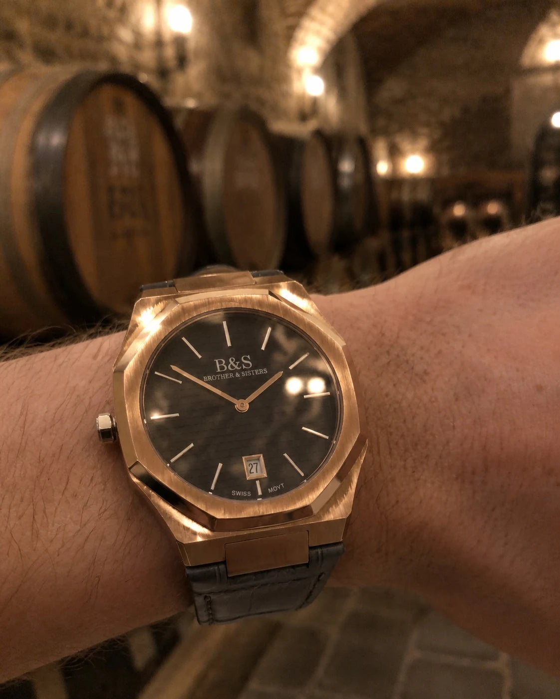Grey King men's watch, close-up on the wrist – Brother & Sisters (SKU 01122019-grey-king)