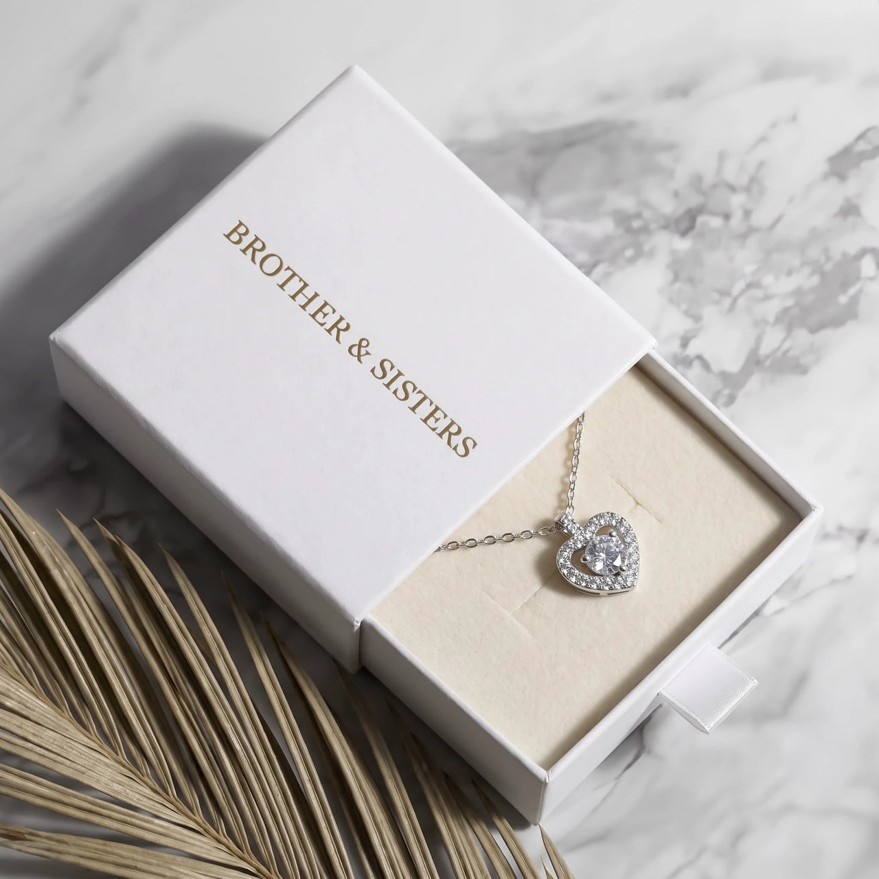 Silver necklace with the Brother & Sisters gift box | SKU: 505744