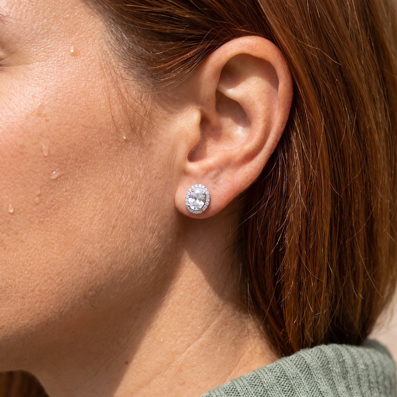 Oval stud earrings — close-up of the details, silver | SKU: 6306968-white